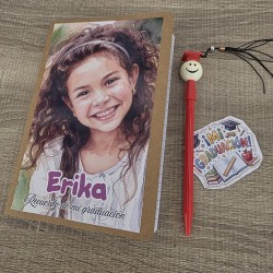 Cuaderno A5 Kraft e Ilustración Niño Graduación + Bolígrafo a Juego