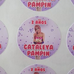 Etiquetas Adhesivas Redondas Luli Pampín con Tarta | Pegatinas de Cumpleaños