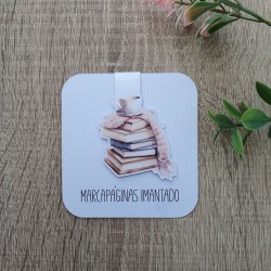 Marcapáginas Imantado Libros con Bufanda | Detalle Literario Otoñal
