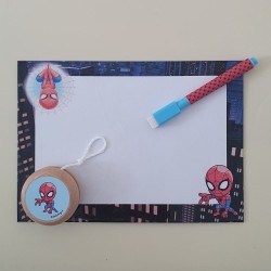 Pack Regalo Divertido Spiderman | Pizarra A5, Rotulador y Yoyó