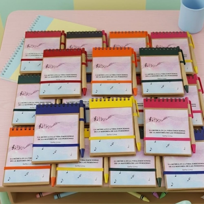 Cuaderno A6 con Bolígrafo Notas Musicales | Regalos Personalizados