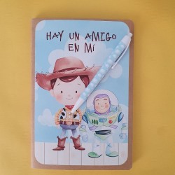 Cuaderno A5 Kraft con Bolígrafo Toy Story Disney | Papelería Personalizada