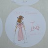Pegatina Redonda Niña Cuerpo Entero Lazo Rosa | Personalizada