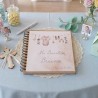 Libro de Firmas Bautizo: Estilo Kraft con Diseño de Ropa en Tendedero | Kalukuqui
