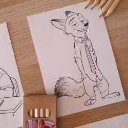 Set de regalo Zootrópolis para cumpleaños: 4 láminas y caja de colores