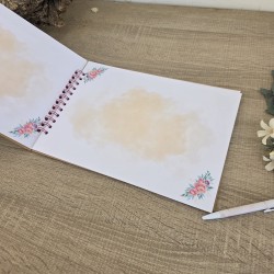 Regalo de 50 cumpleaños con estética Kalukuqui y flores.