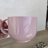 Taza K-pop rellena de dulces y sorpresas.