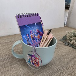 Taza de plástico ideal para llevar a eventos K-pop.
