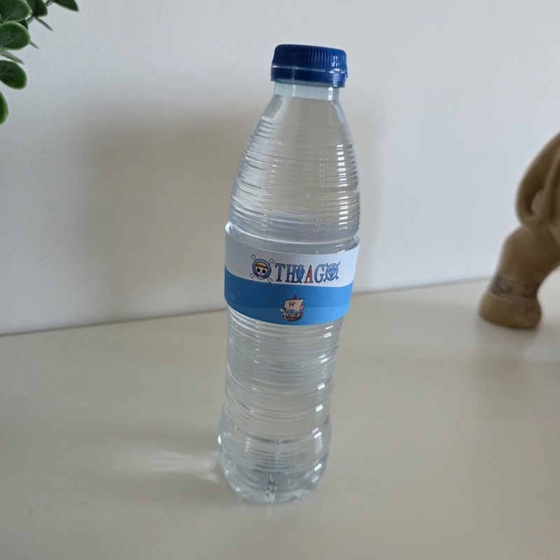 Diseño exclusivo de Kalukuqui para botellas temáticas.