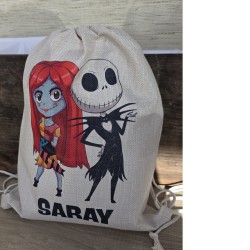 Mochila personalizada por Kalukuqui con estilo cinematográfico.