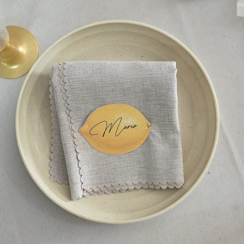 Marcasitios con silueta de limón personalizado.