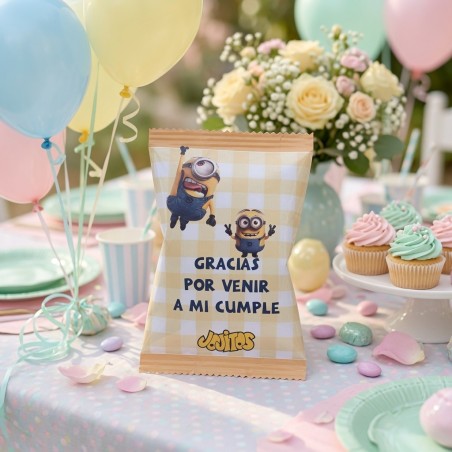 Bolsita de gusanitos personalizada con temática de Minions.