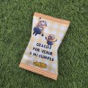 Diseño de Minions en tonos pastel suaves para envoltorio.
