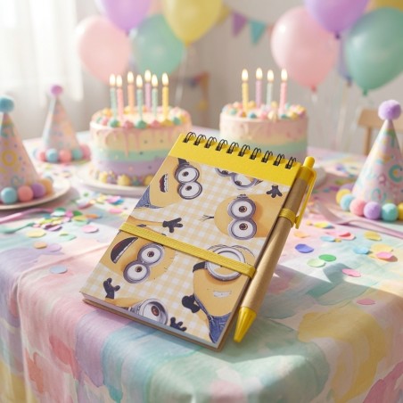 Cuaderno A6 personalizado con temática de Minions.