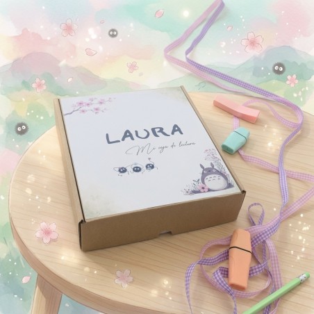 Mystery box de lectura personalizada con temática de Totoro.