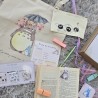 Diseño de Totoro en tonos pastel suaves para caja sorpresa.