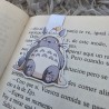Accesorio cuqui de Kalukuqui para amantes de la lectura y el anime.