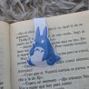 Diseño de Chū Totoro en tonos pastel suaves para marcapáginas.