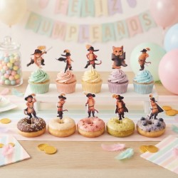 Set de minis cake toppers del Gato con Botas por Kalukuqui en tonos pastel.