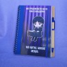 Detalle de papelería gótica y adorable para apuntes, diarios y notas escolares.