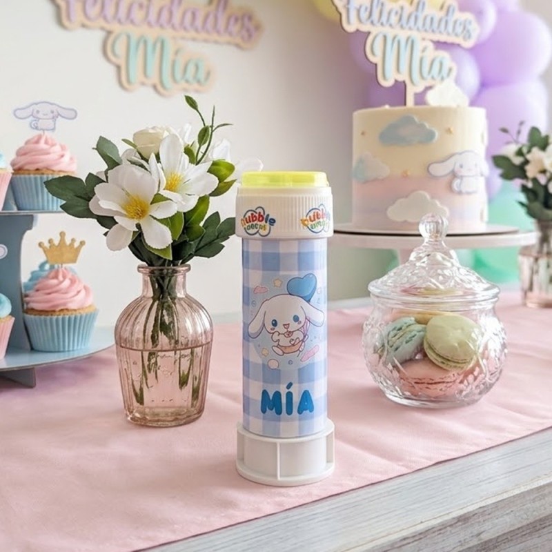 Pompero de jabón personalizado de Cinnamoroll por Kalukuqui en tonos pastel.