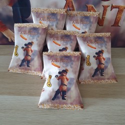 Detalle de snack infantil con temática de cuento de hadas y diseño adorable.