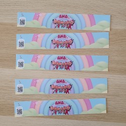Cartelería y decoración infantil para bebidas con diseño de muñecas con pijama de animales.