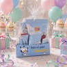 Cesta de regalo personalizada de París Snoopy por Kalukuqui en tonos pastel.