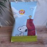 Detalle de snack salado para fiestas infantiles con diseño de Snoopy.