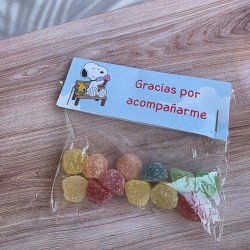 Packaging artesanal para chuches y gominolas con temática de Peanuts.