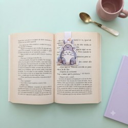 Marcapáginas imantado personalizado con temática de Totoro.